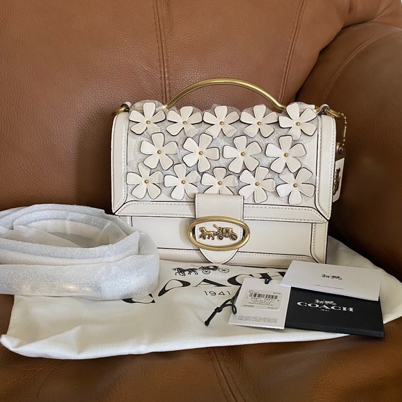 NEW Coach Riley Top Handle 22 with Floral Applique in Chalk/Brass - Picture 1 of 12